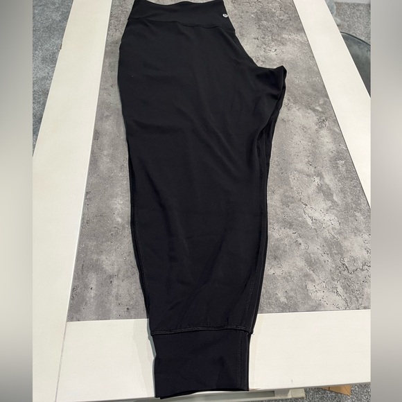 Brand New - Lululemon Align Jogger - Picture 3 of 5
